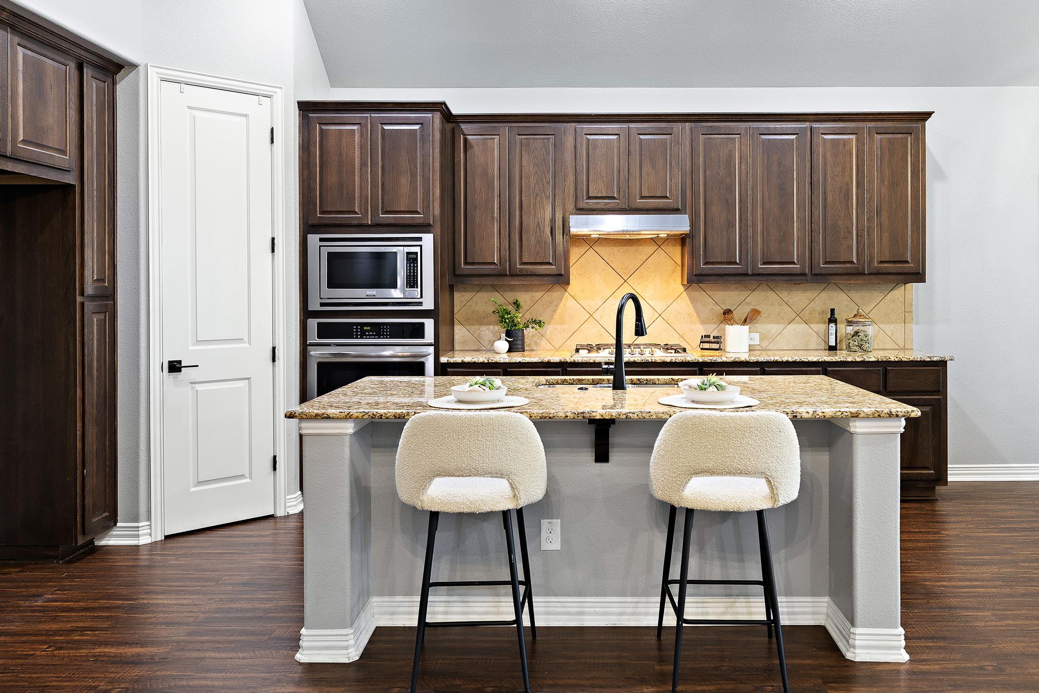 305 Miracle Rose Way, Liberty Hill, TX 78642