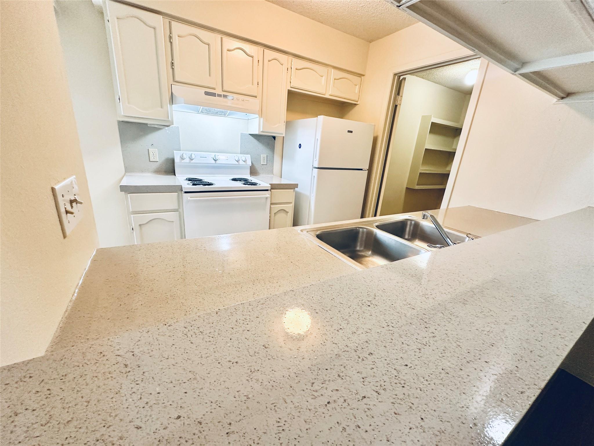 12504 Tree Line Dr # B, Austin, TX 78729