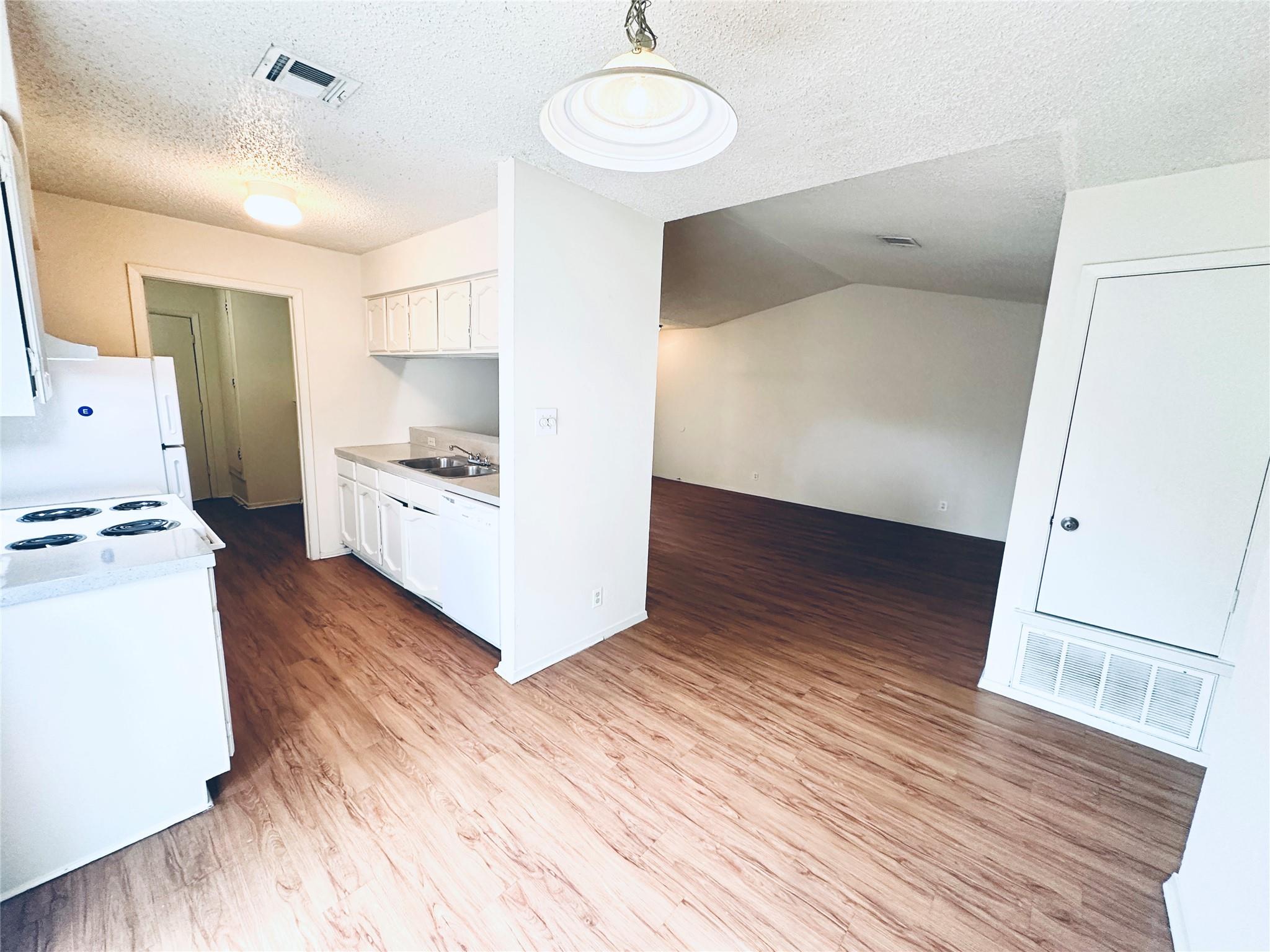 12504 Tree Line Dr # B, Austin, TX 78729