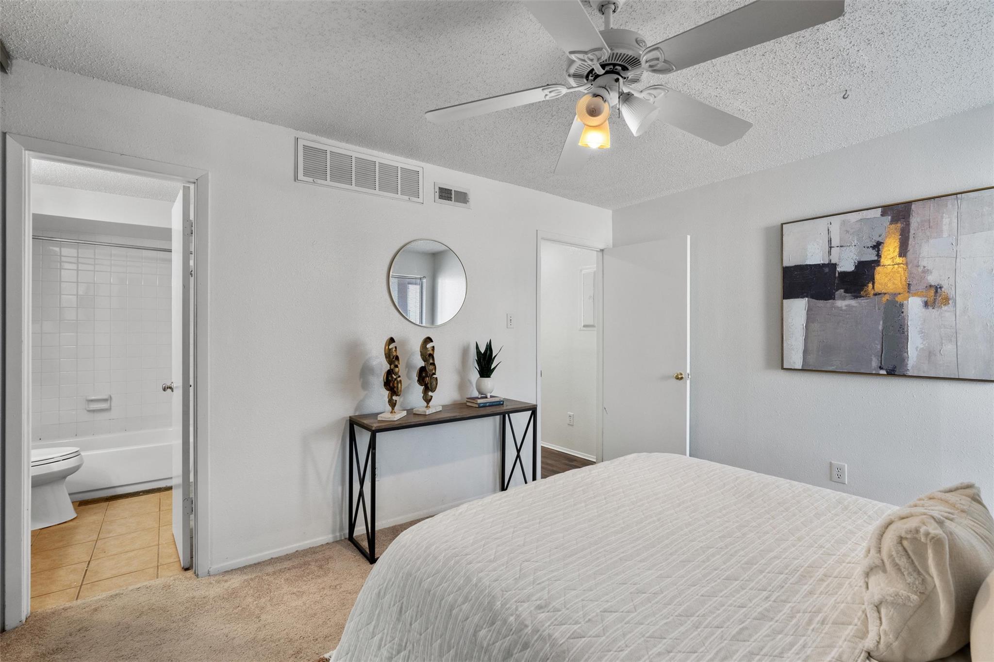 6910 Hart Ln # 203, Austin, TX 78731