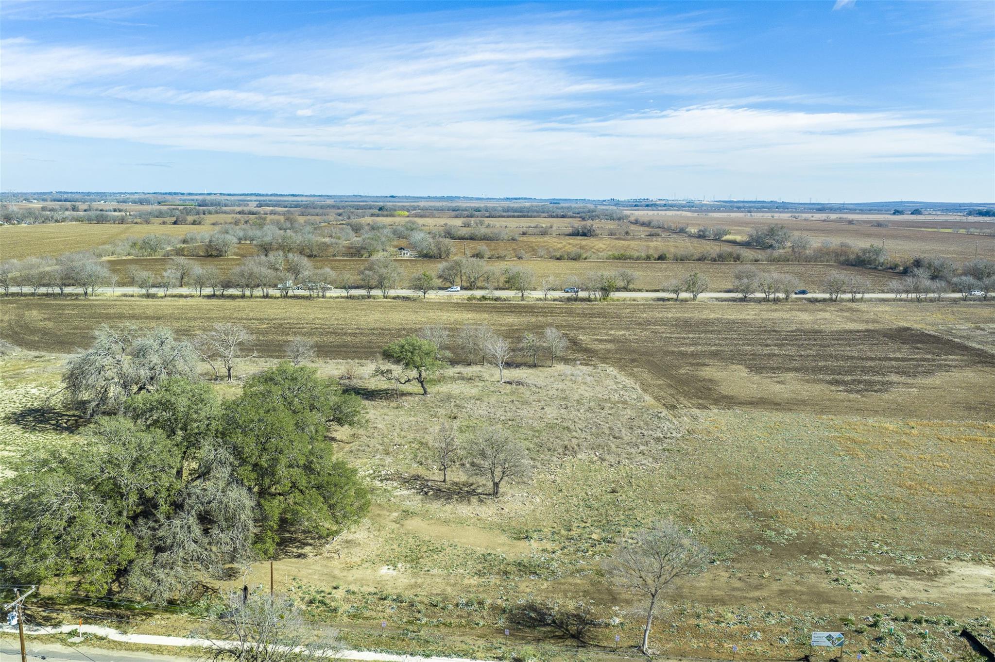 600 NW River Rd, Martindale, TX 78655