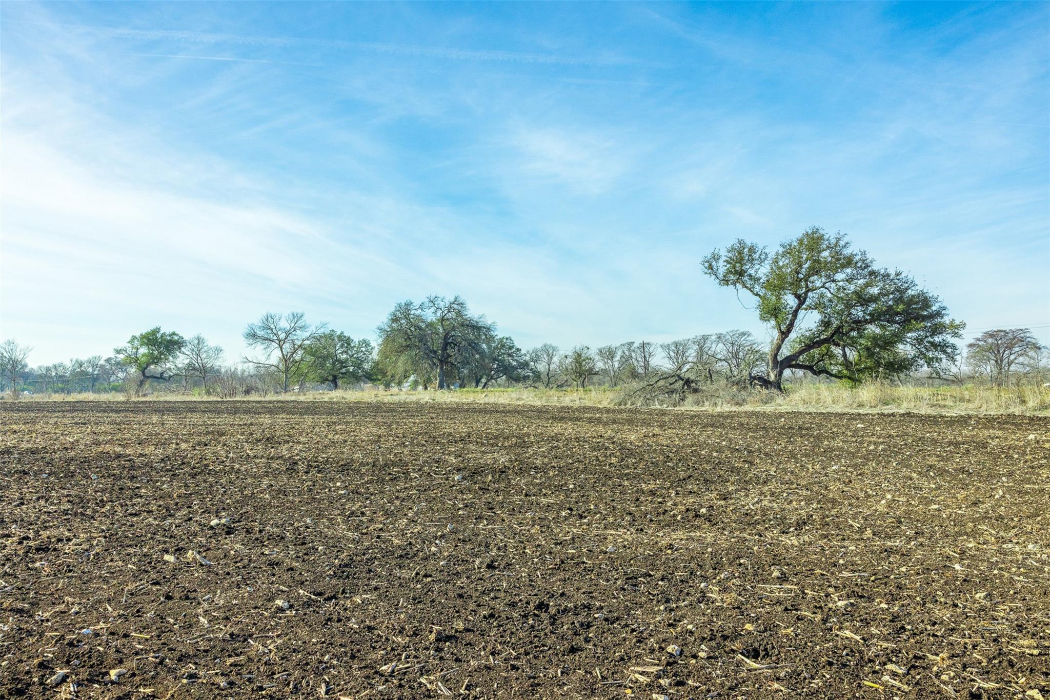 600 NW River Rd, Martindale, TX 78655