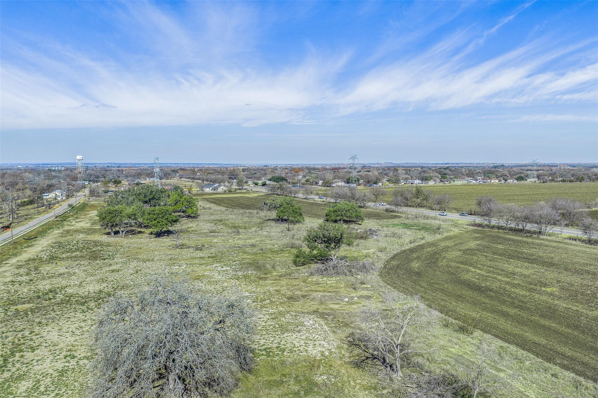 600 NW River Rd, Martindale, TX 78655
