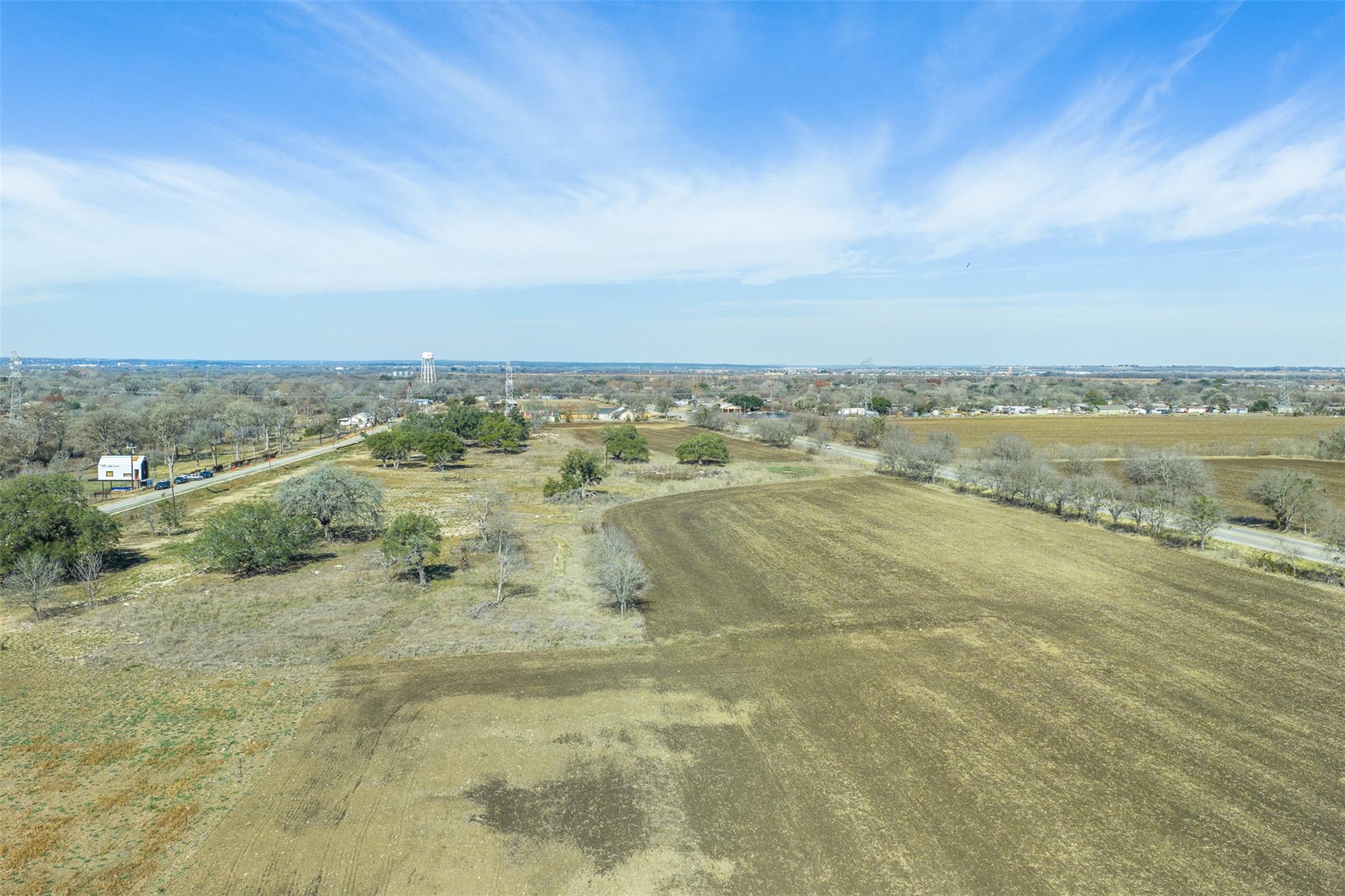 600 NW River Rd, Martindale, TX 78655
