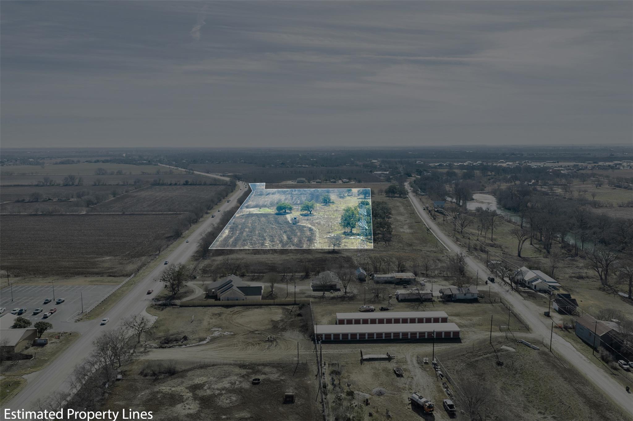 600 NW River Rd, Martindale, TX 78655