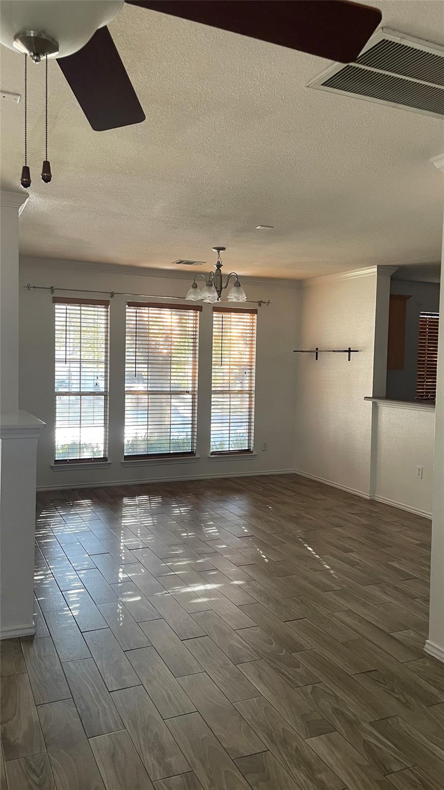 15137 Sarah's Creek Dr, Pflugerville, TX 78660