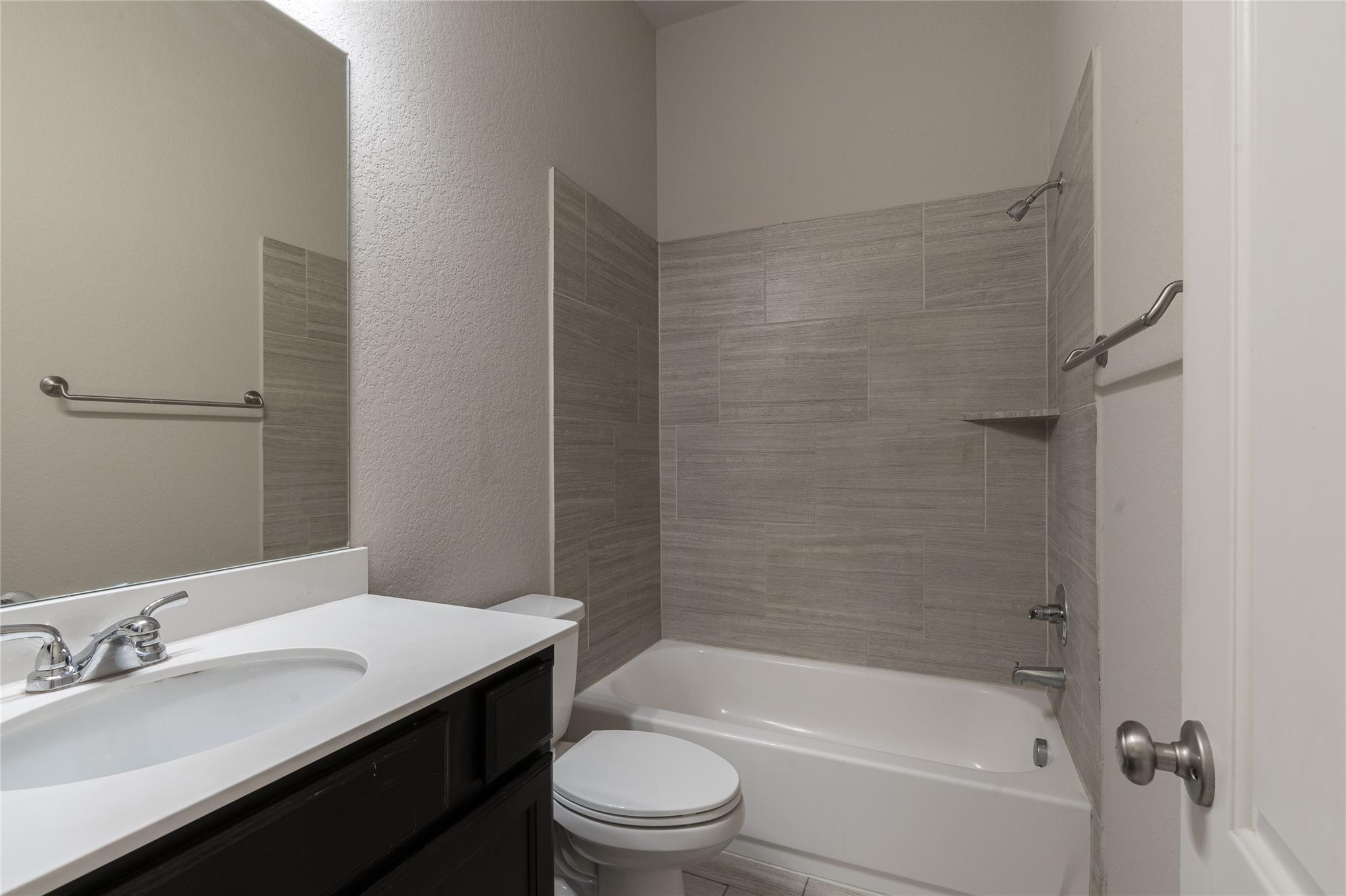 2138 Rustling Way, Seguin, TX 78155