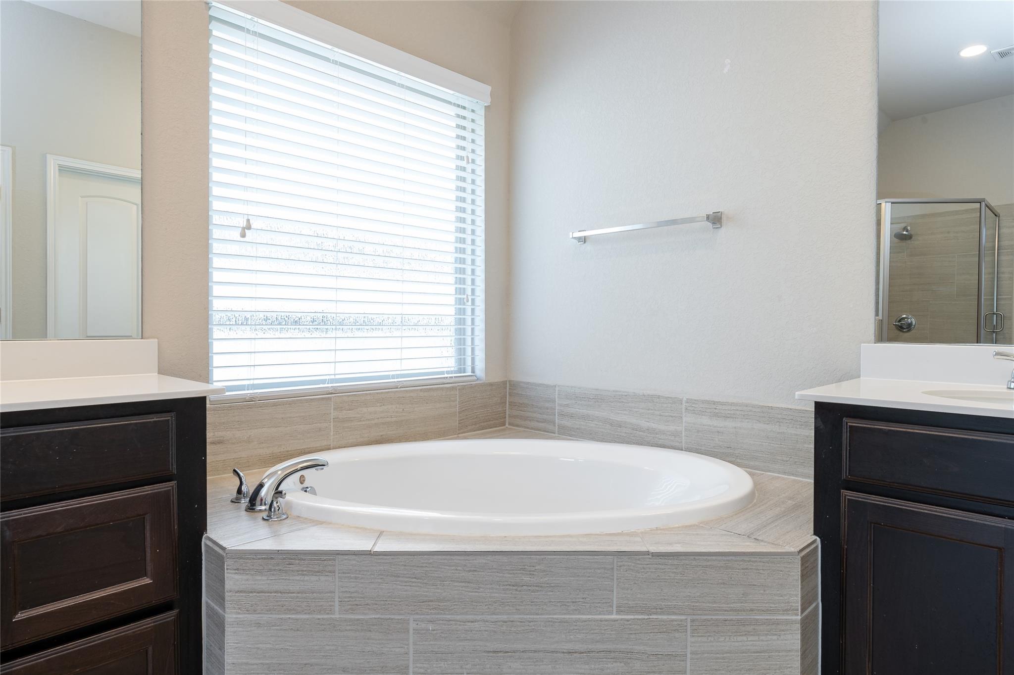 2138 Rustling Way, Seguin, TX 78155