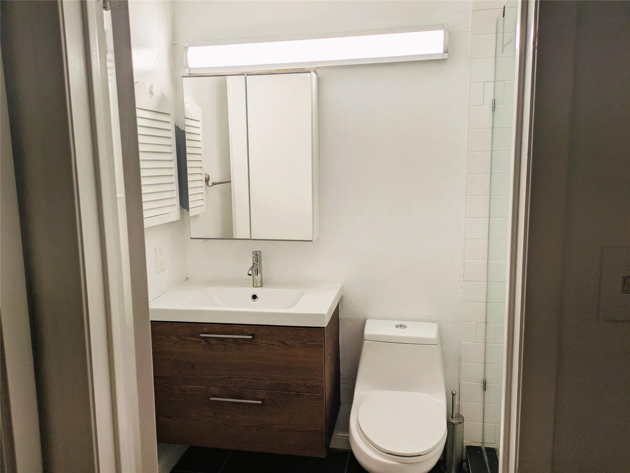 8901 Trone Cir # C, Austin, TX 78758