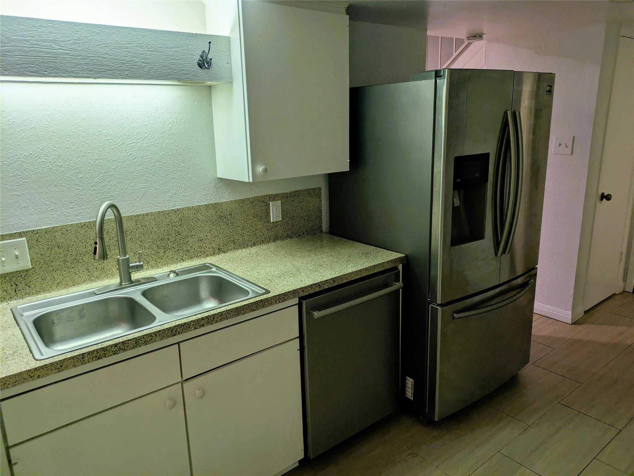 8901 Trone Cir # C, Austin, TX 78758