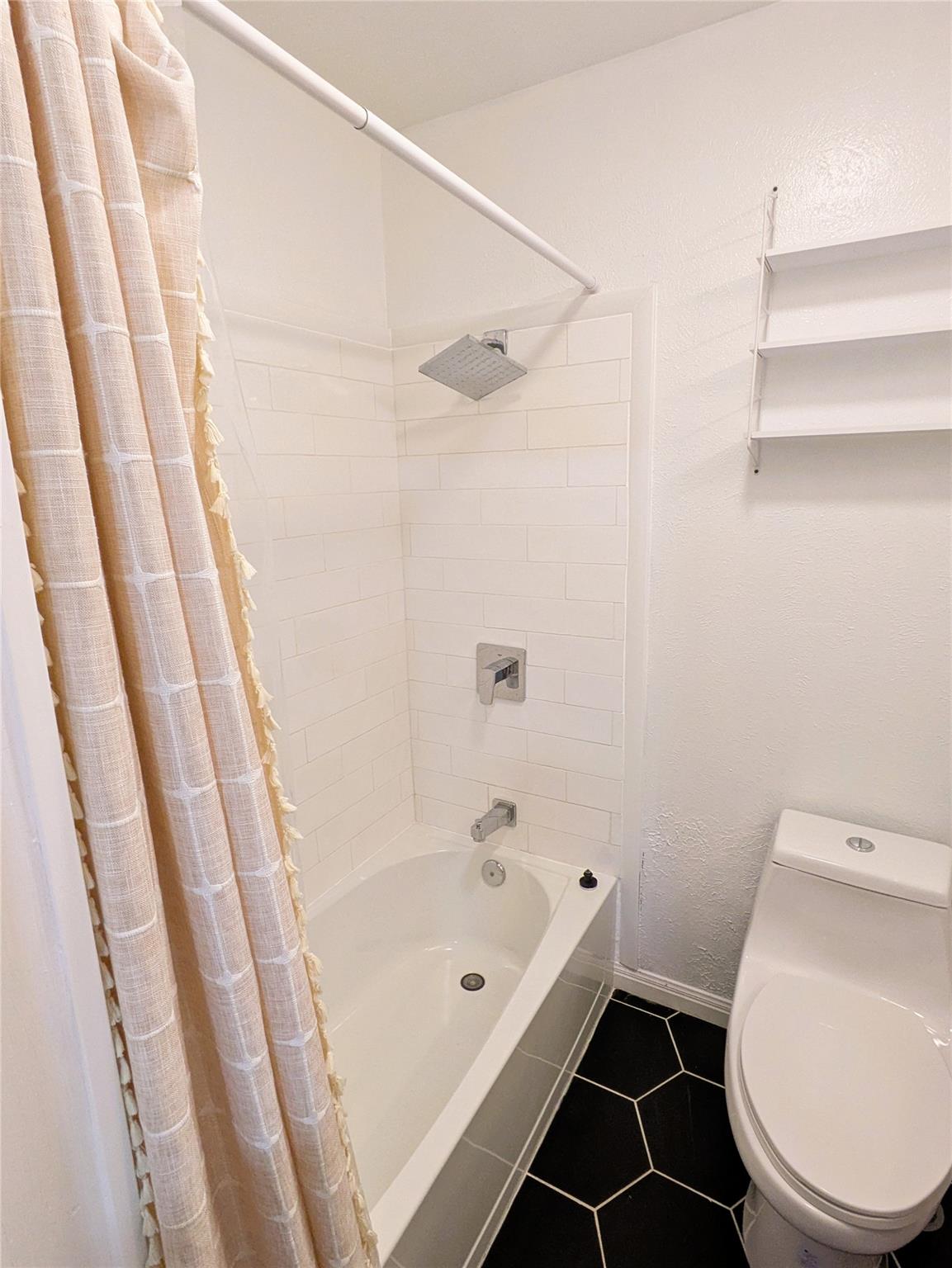 8901 Trone Cir # C, Austin, TX 78758