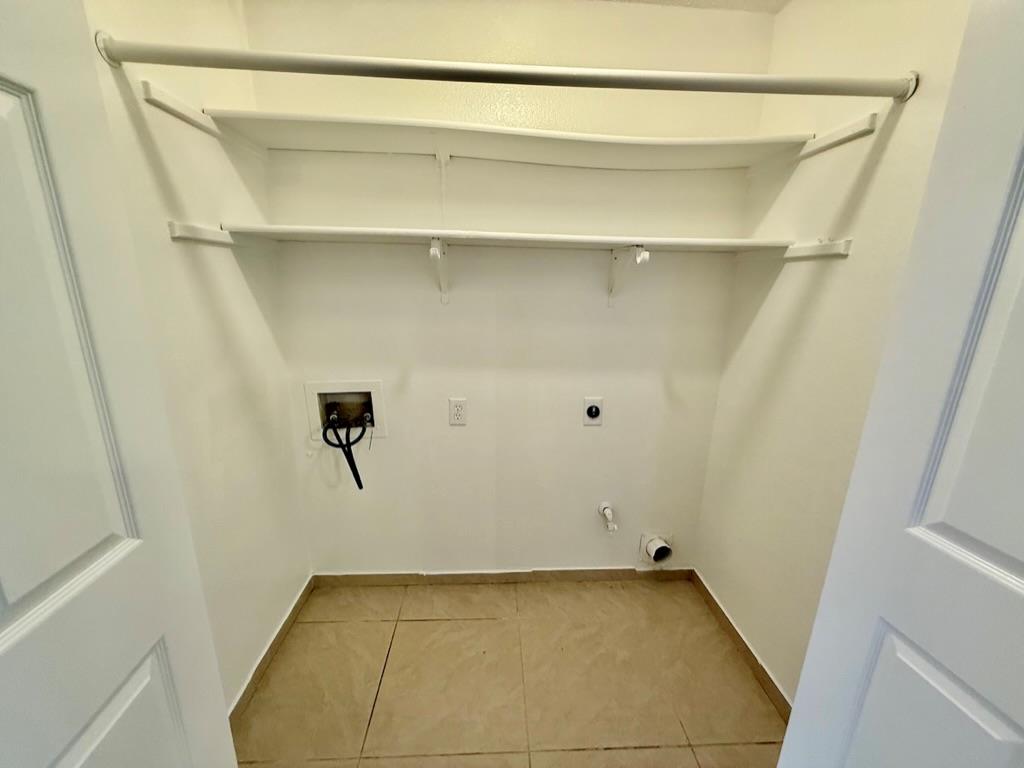 604 Cactus Bend Dr, Pflugerville, TX 78660