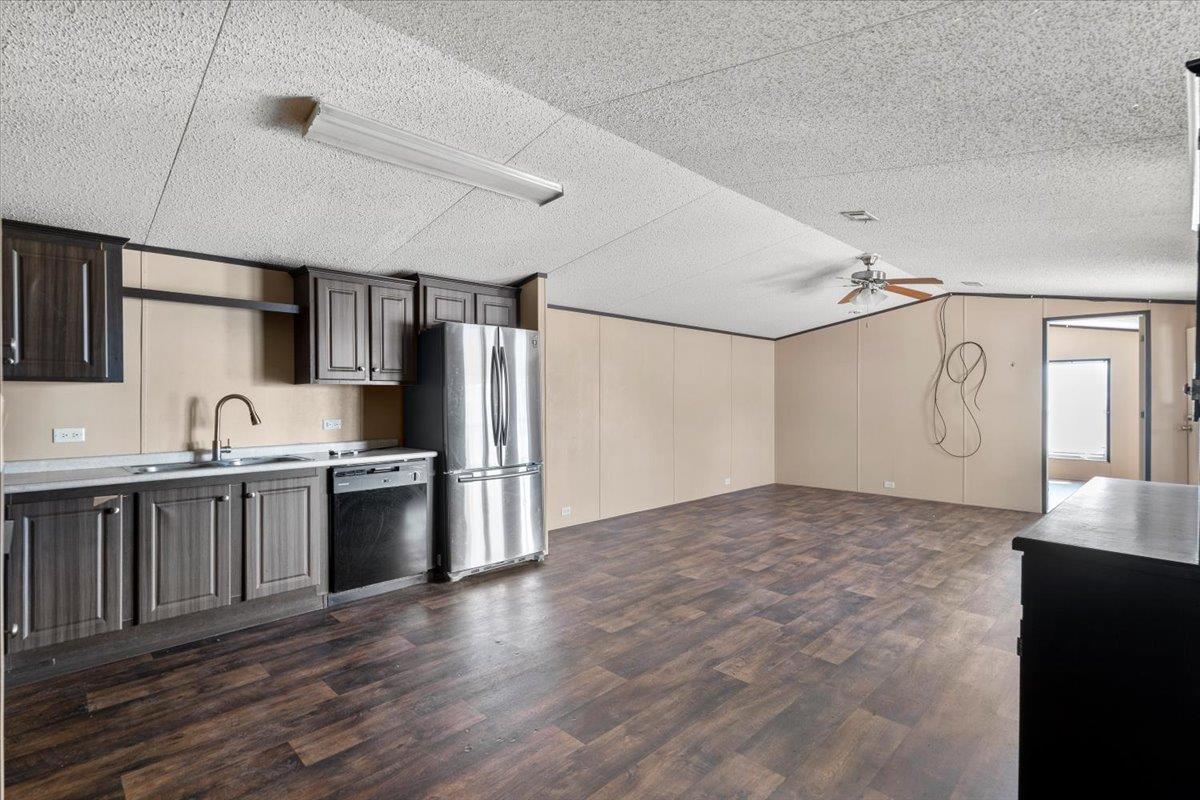 337 SW Front St, Bartlett, TX 76511