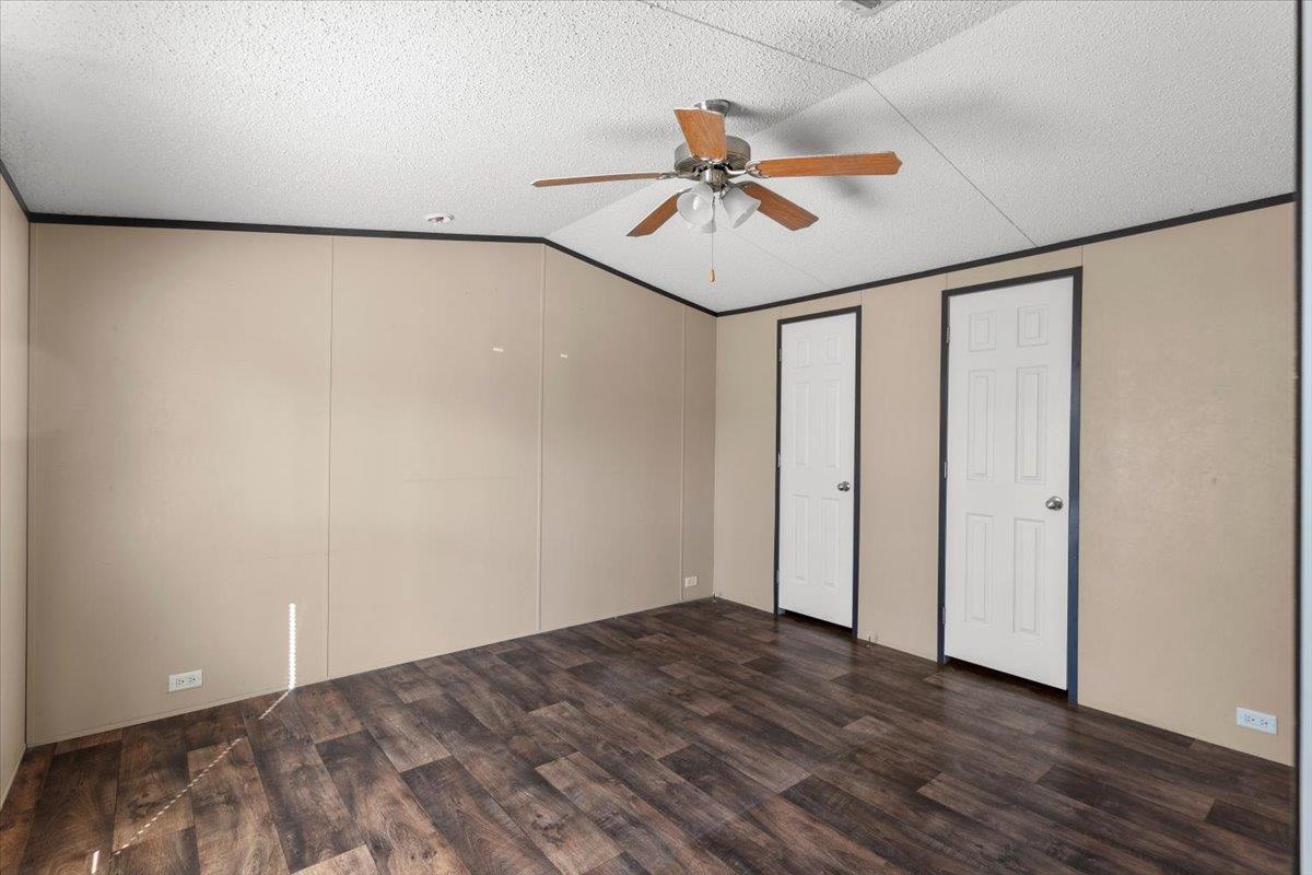 337 SW Front St, Bartlett, TX 76511