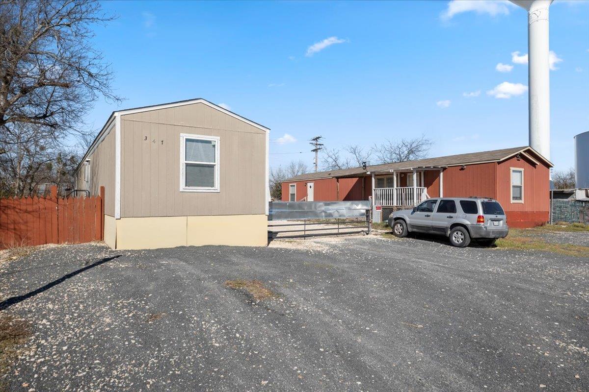 341 SW Front St, Bartlett, TX 76511