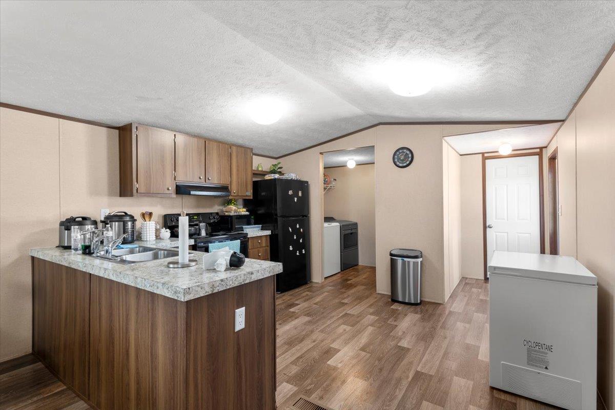 341 SW Front St, Bartlett, TX 76511