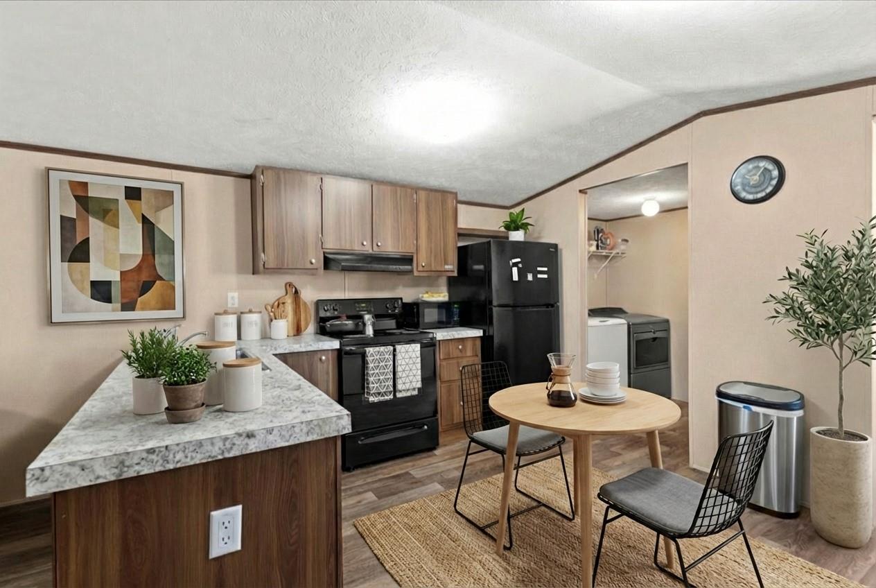 341 SW Front St, Bartlett, TX 76511