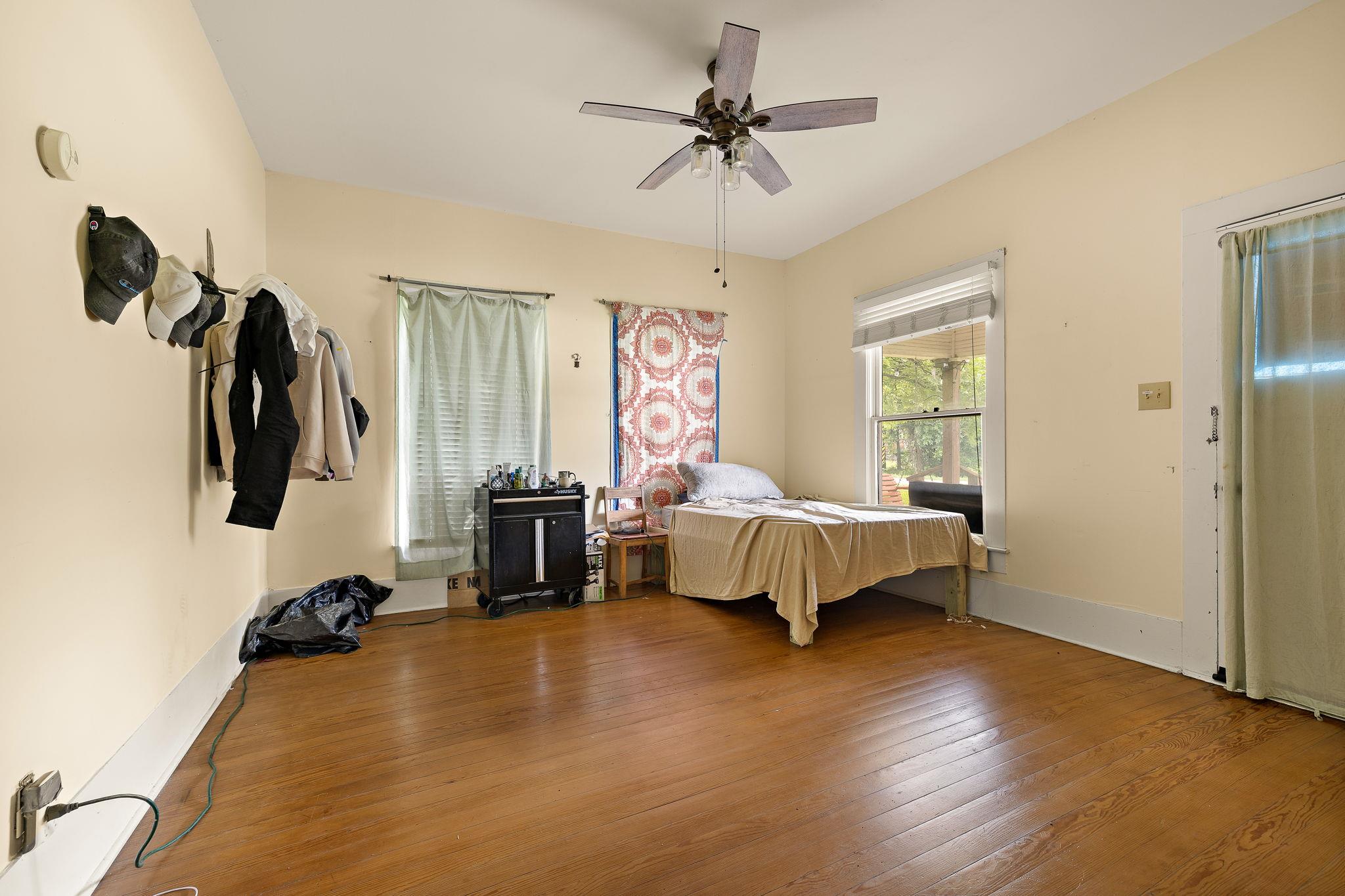 103 E Willis St, Leander, TX 78641