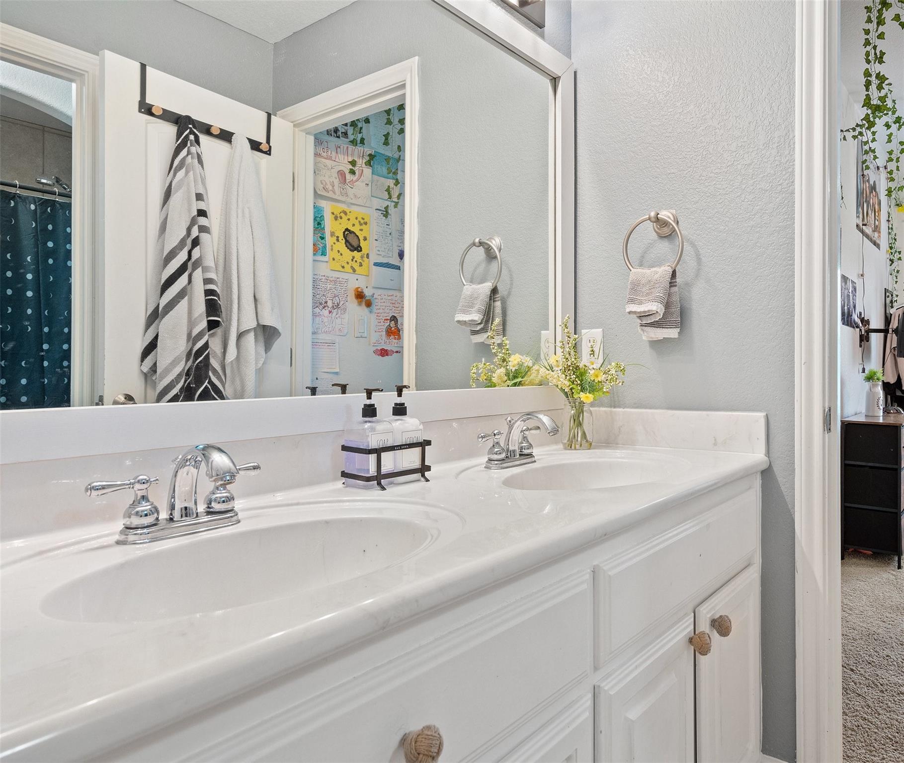 144 Sebastians Run, Austin, TX 78738