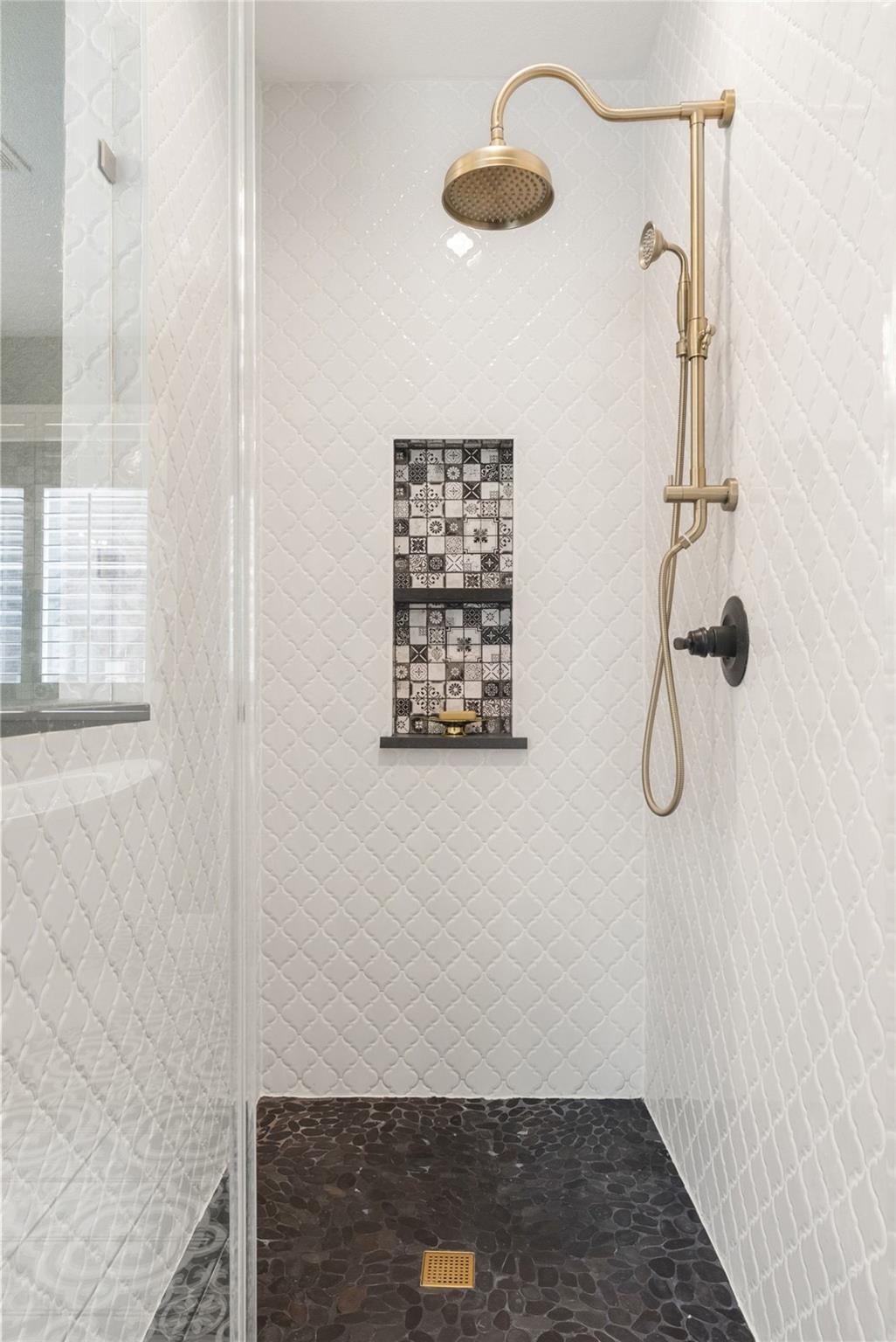 144 Sebastians Run, Austin, TX 78738