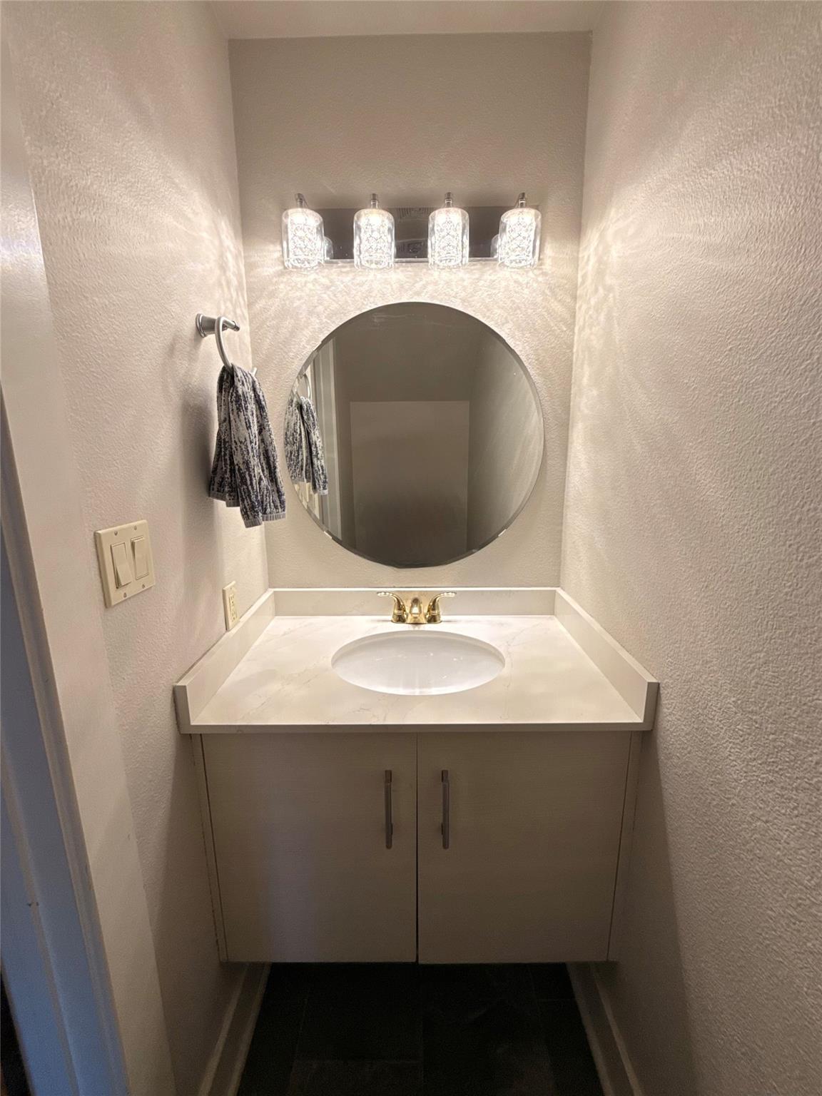 1101 Grove Blvd # 502, Austin, TX 78741