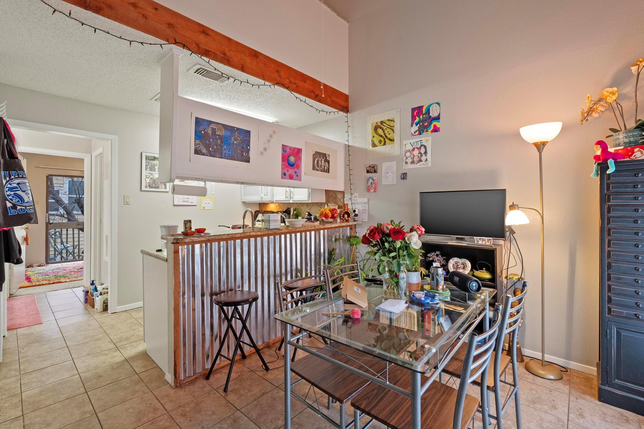 2210 Pearl St # 305, Austin, TX 78705