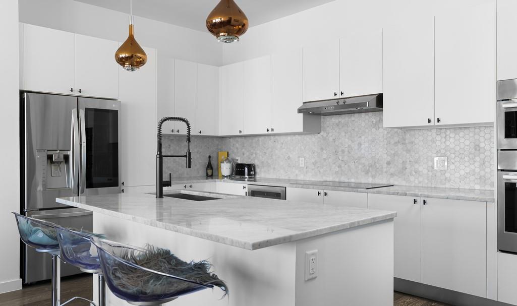 800 Embassy Dr # 605, Austin, TX 78702