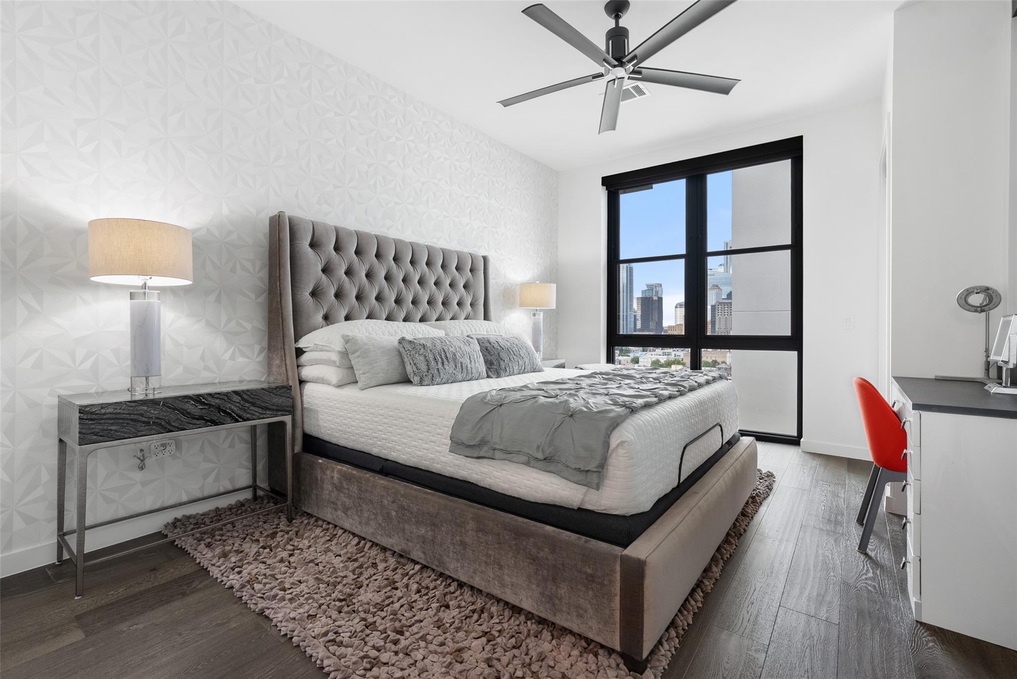 800 Embassy Dr # 605, Austin, TX 78702