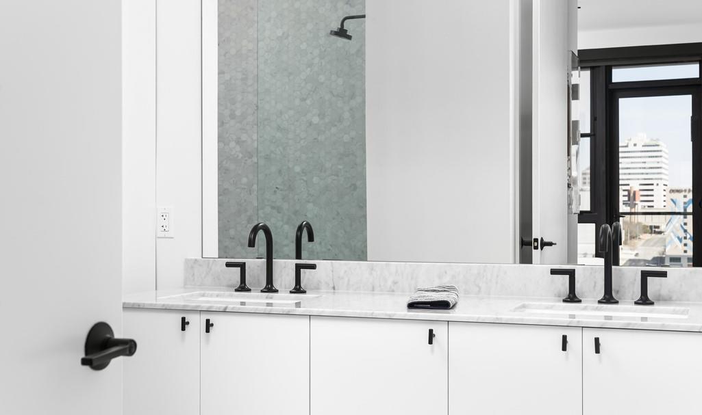 800 Embassy Dr # 605, Austin, TX 78702