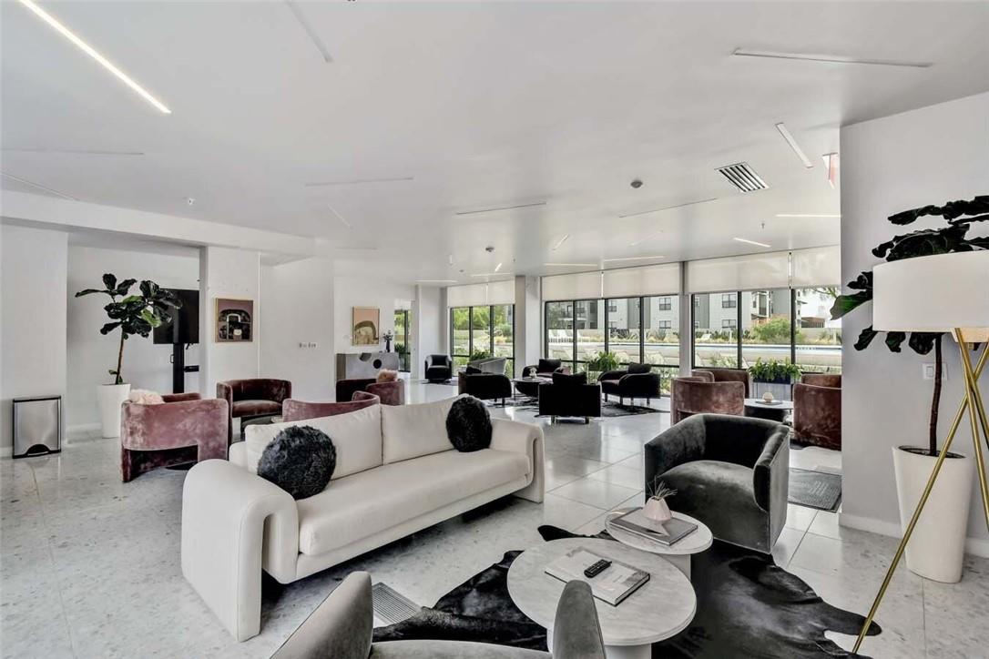 800 Embassy Dr # 605, Austin, TX 78702