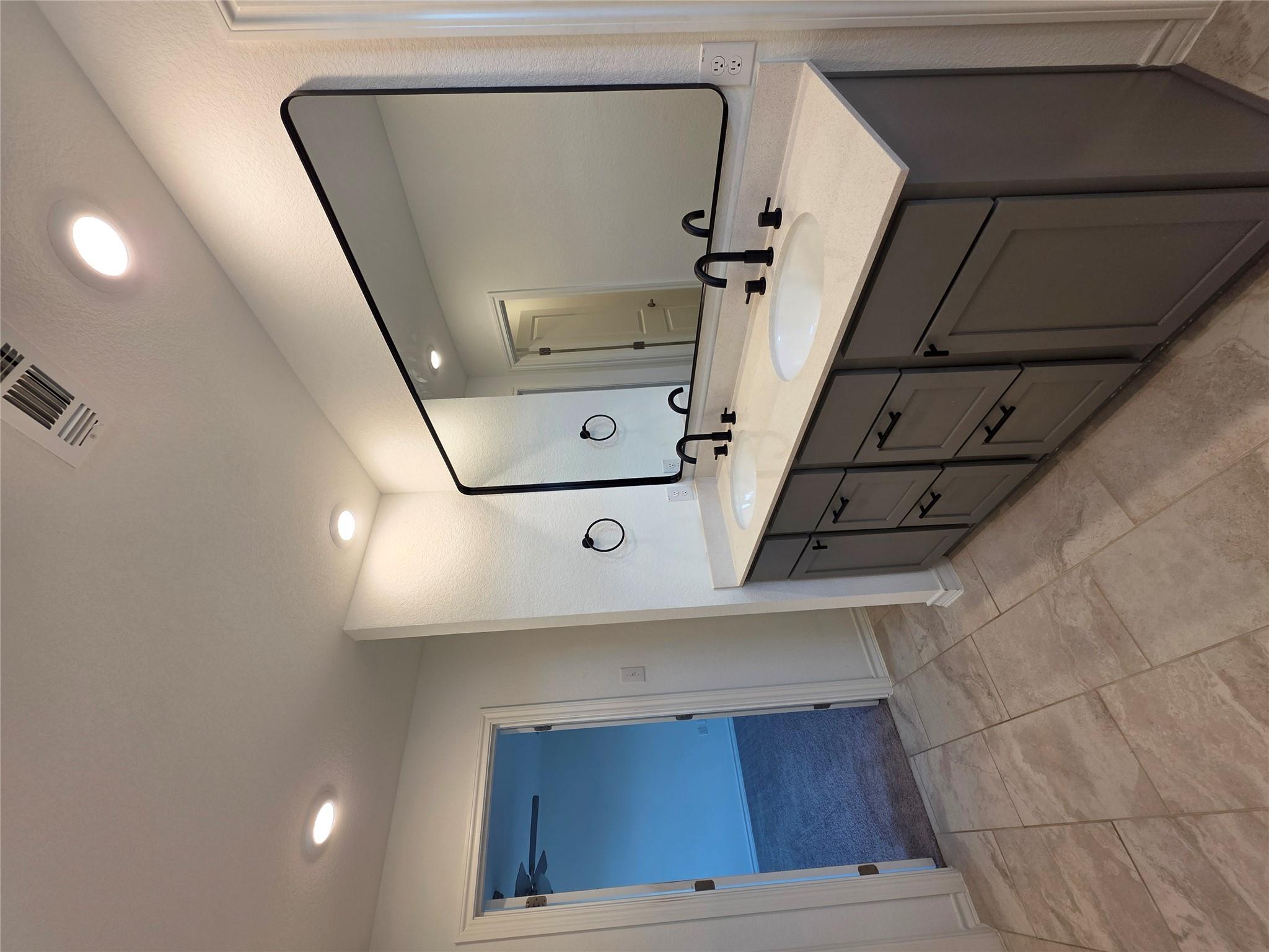 561 Pepperbark Loop, Buda, TX 78610