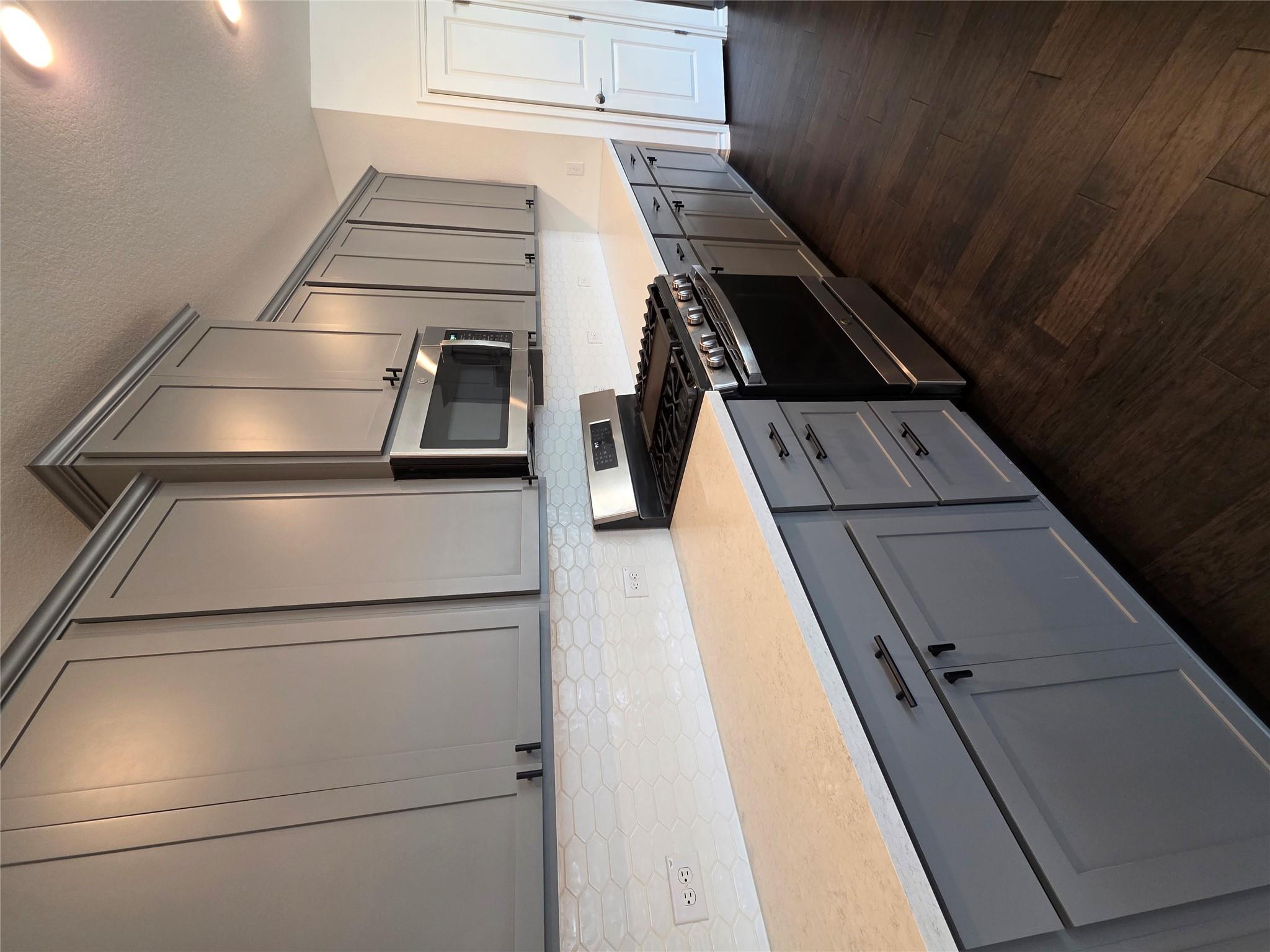 561 Pepperbark Loop, Buda, TX 78610