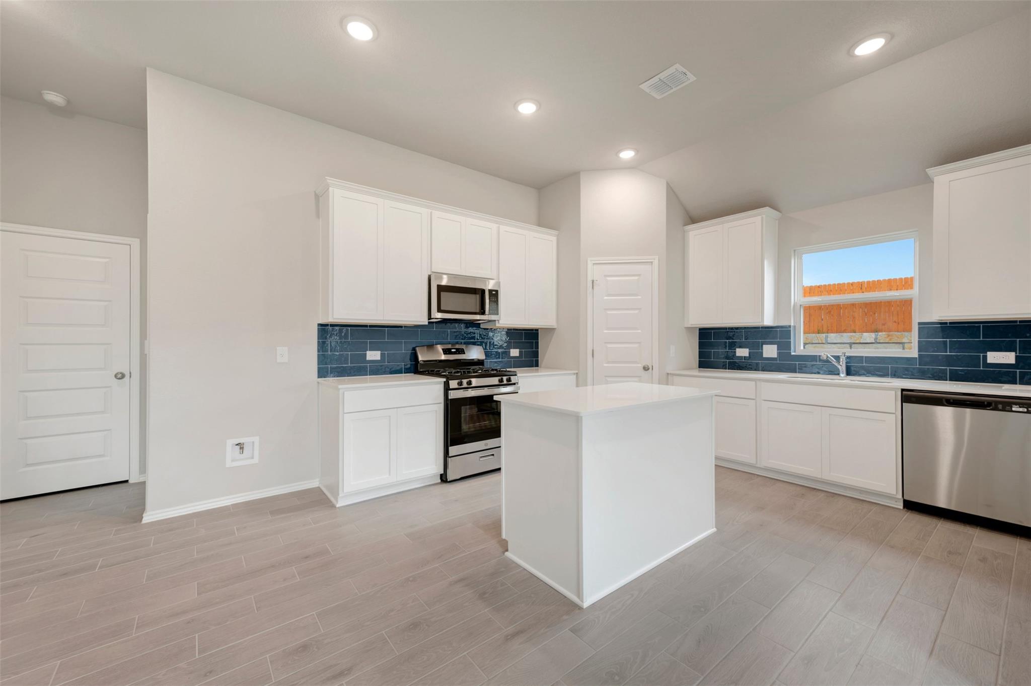 4525 Bridal Veil Dr, Austin, TX 78747