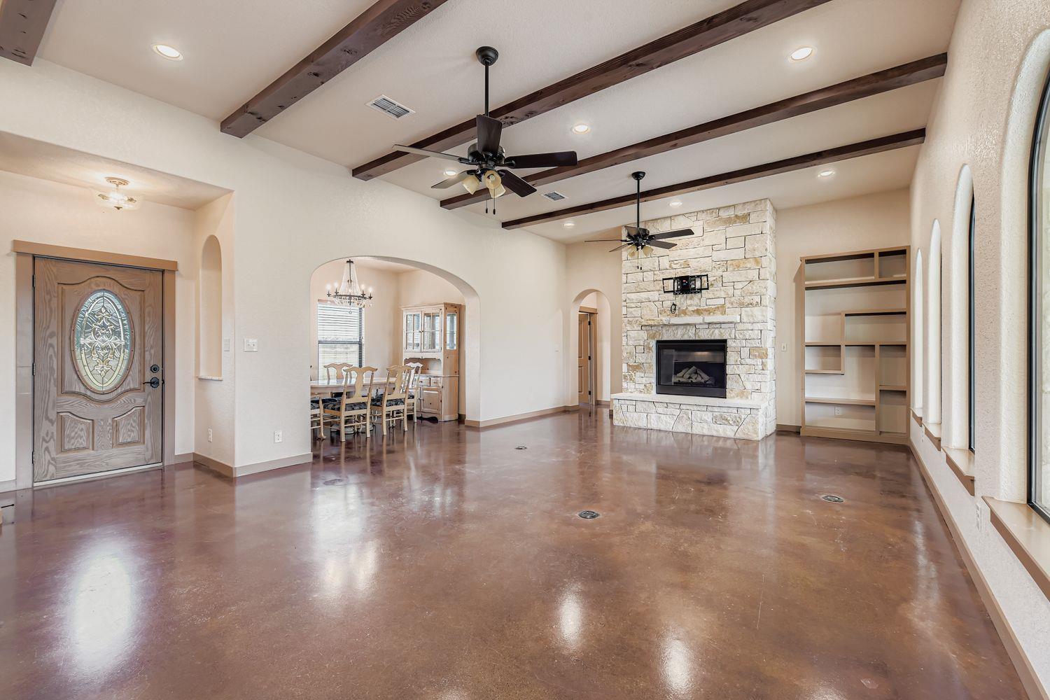 192 Freedom Dr, Georgetown, TX 78626