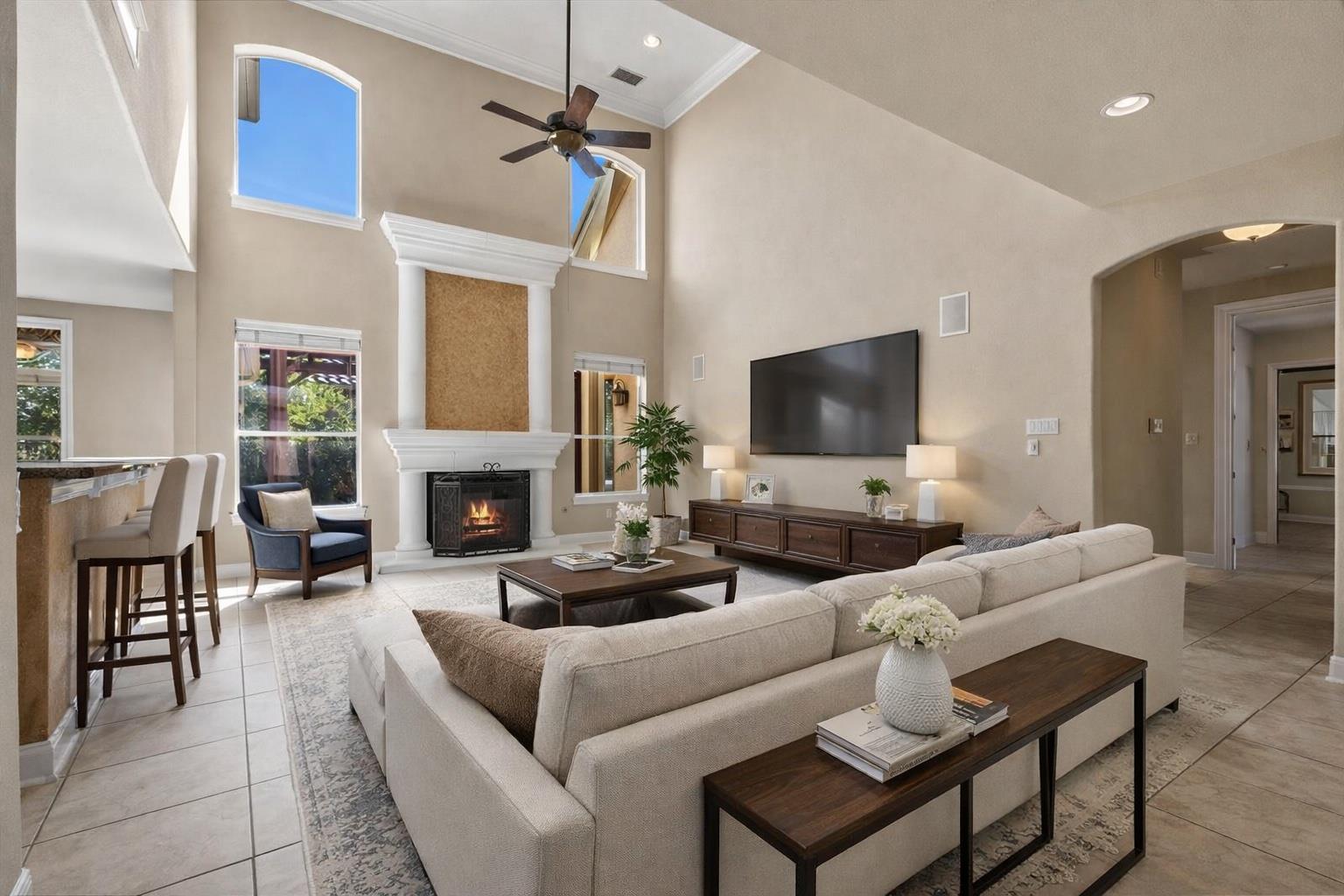 111 Whitley Dr, Austin, TX 78738