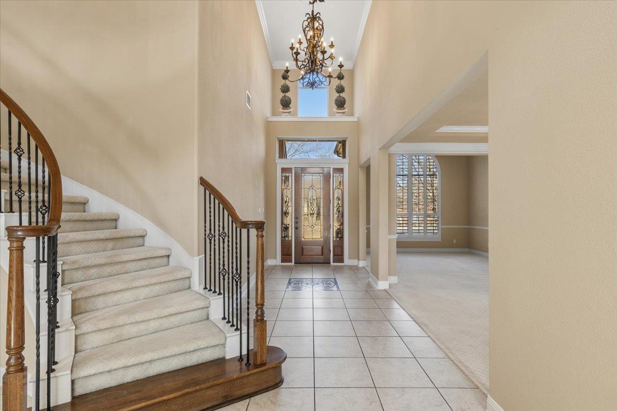 111 Whitley Dr, Austin, TX 78738