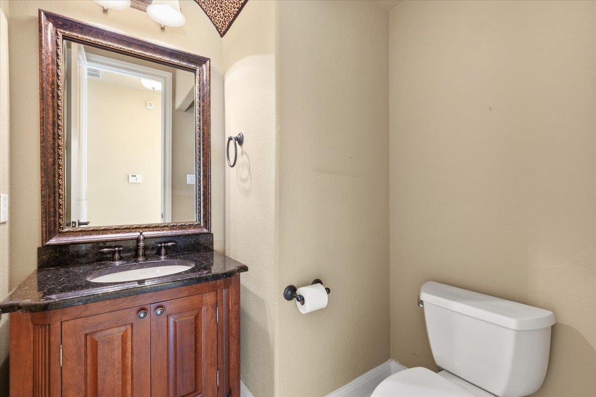 111 Whitley Dr, Austin, TX 78738