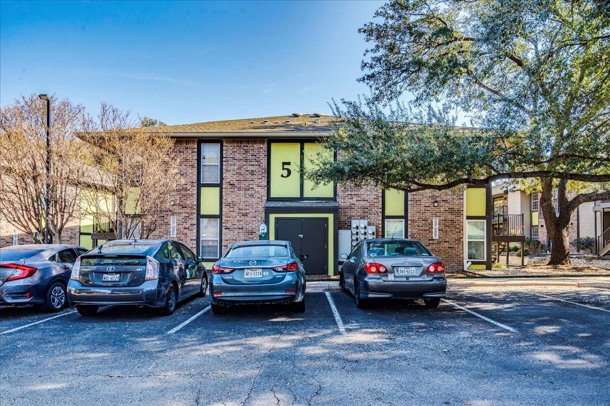 7685 Northcross Dr # 521, Austin, TX 78757