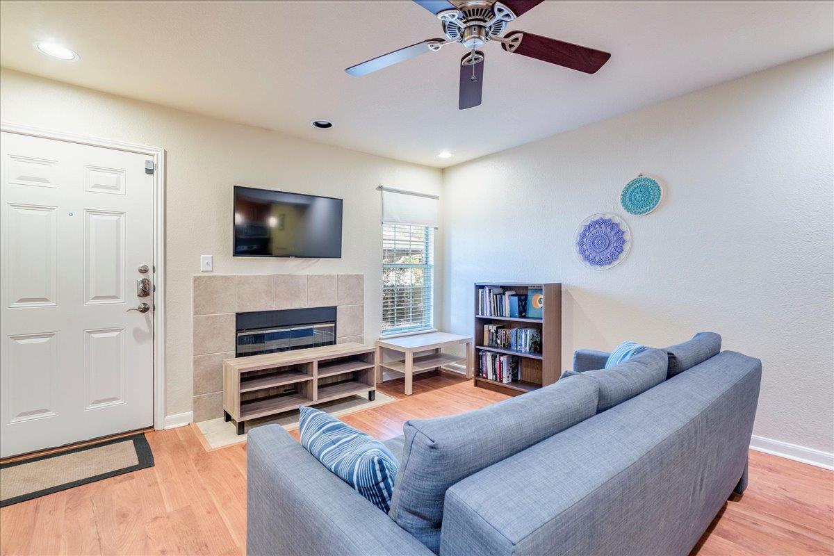 7685 Northcross Dr # 521, Austin, TX 78757