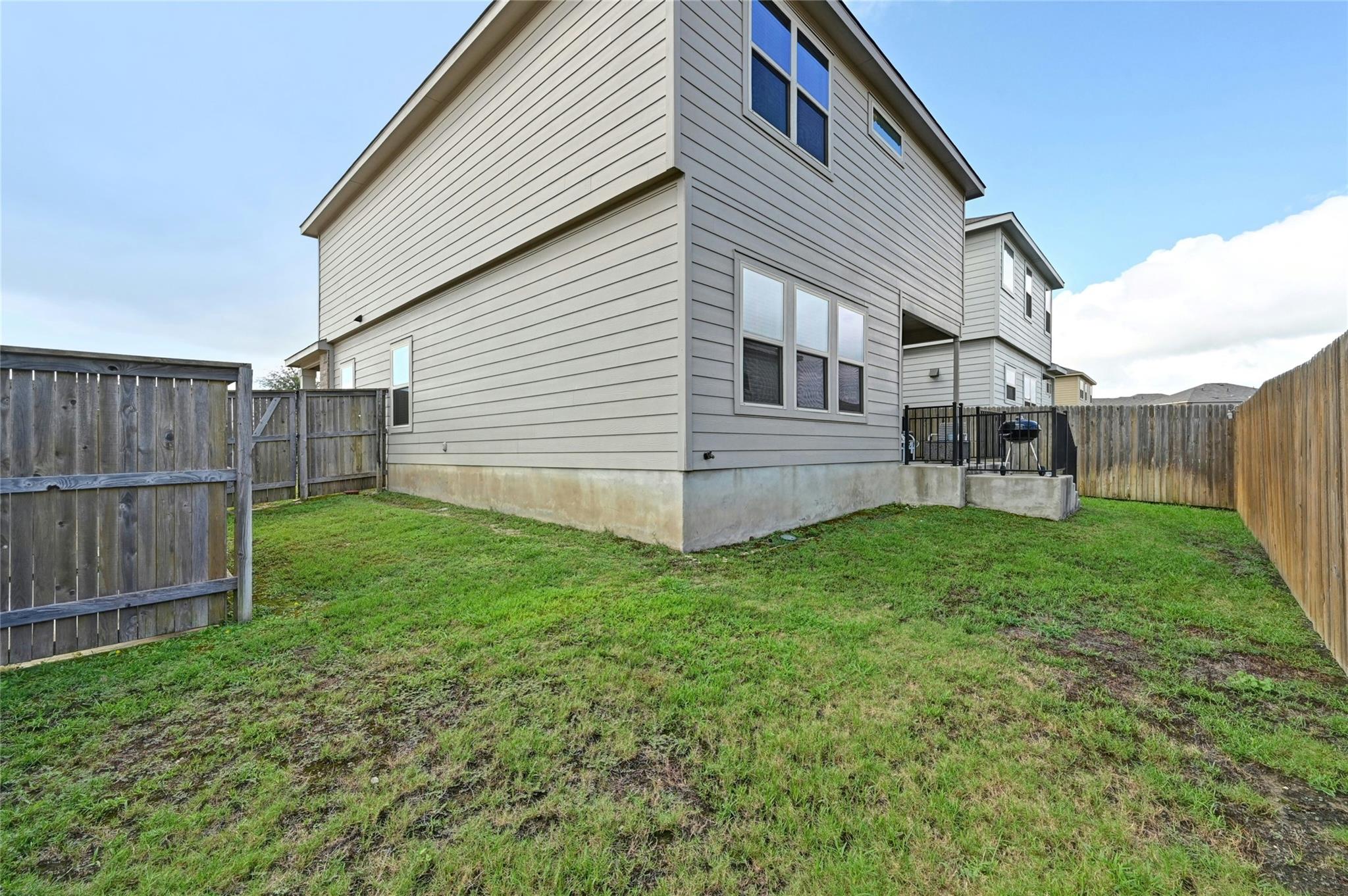 100 Comet Dr # 1I, Jarrell, TX 76537