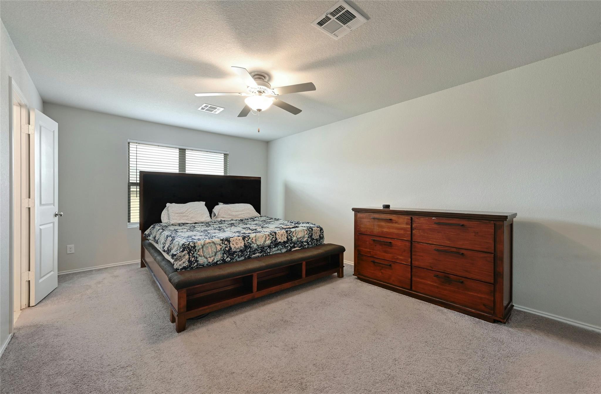 100 Comet Dr # 1I, Jarrell, TX 76537