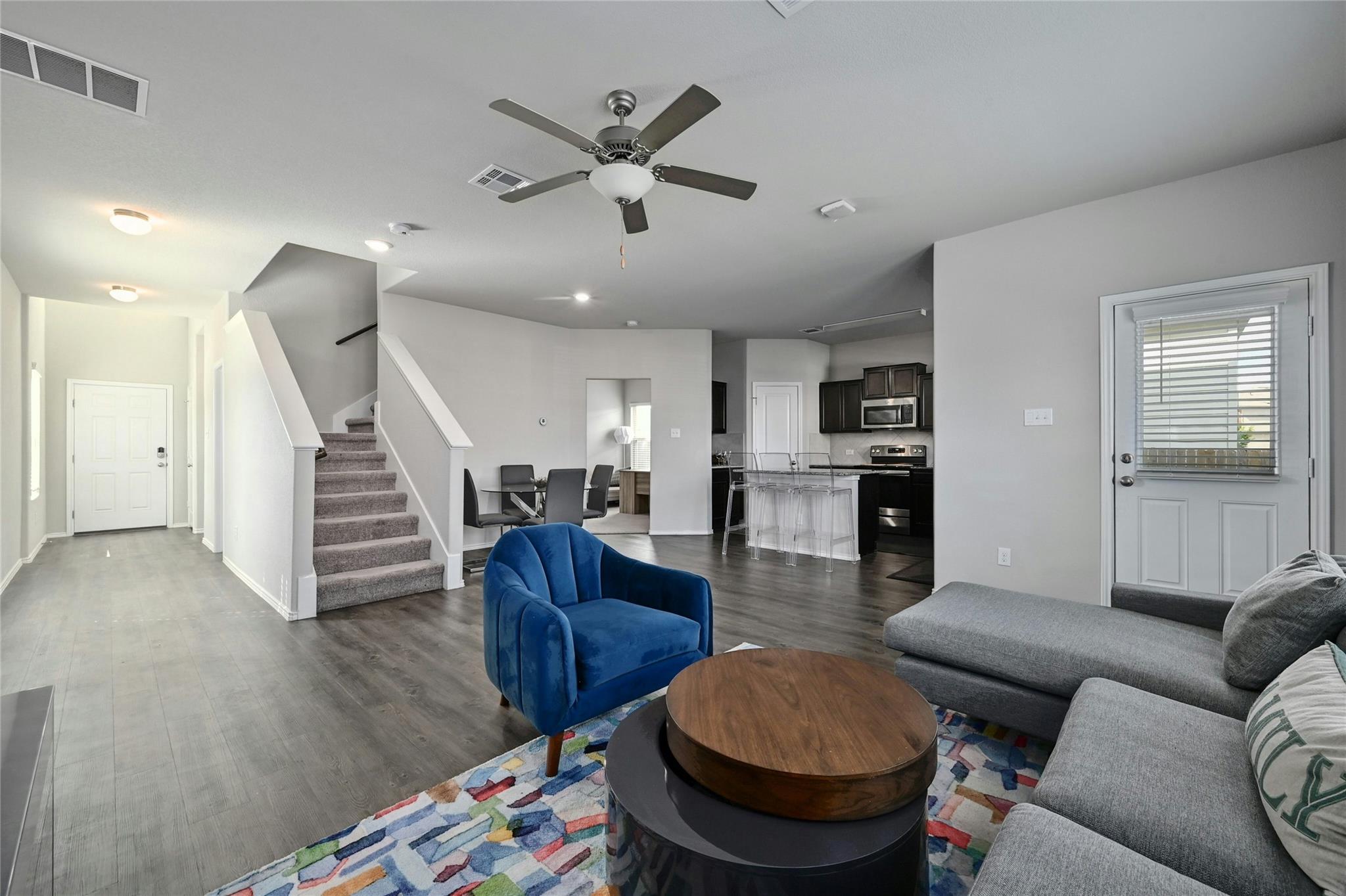 100 Comet Dr # 1I, Jarrell, TX 76537