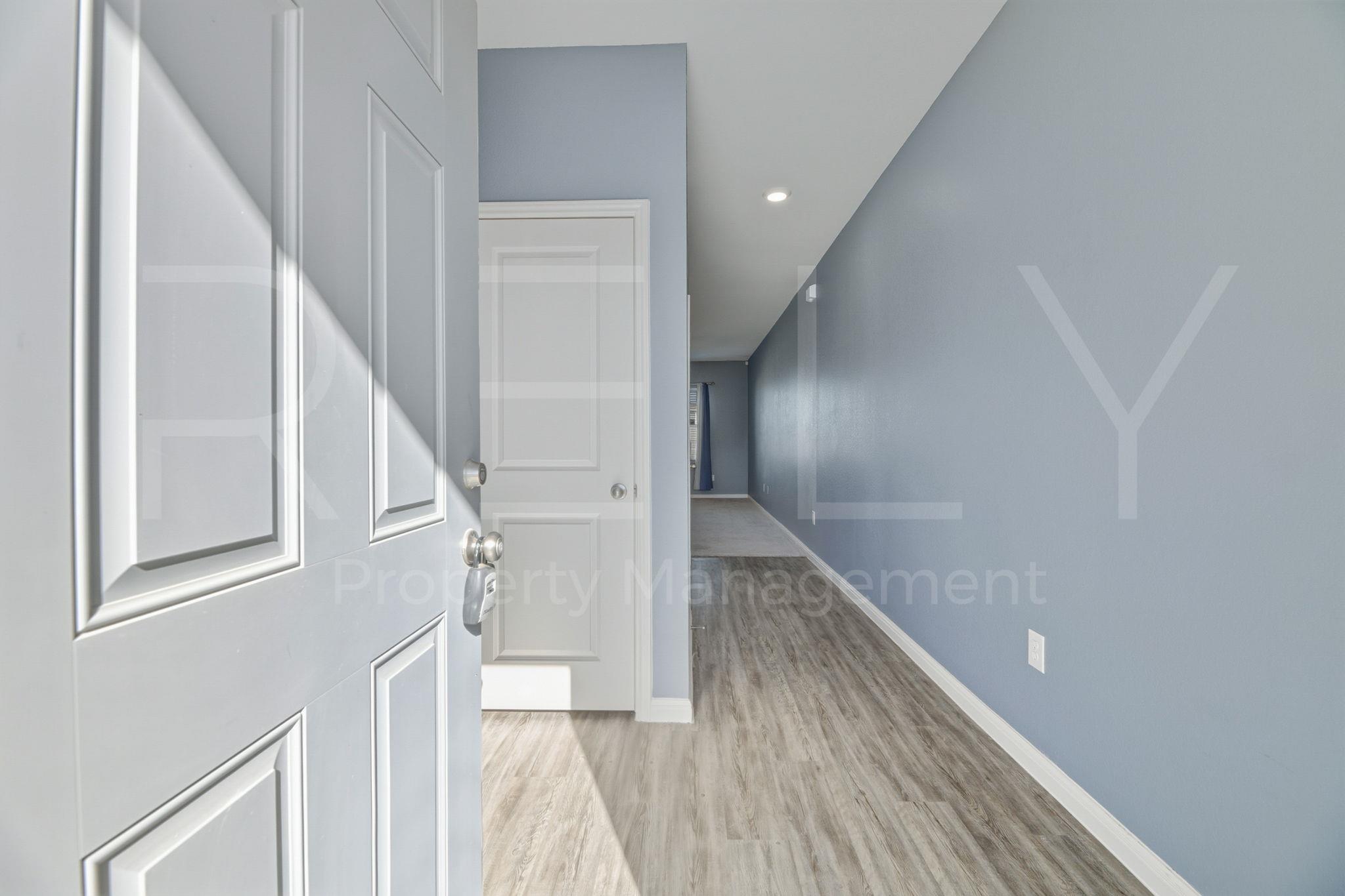 220 Wonderful Life Way, Jarrell, TX 76537