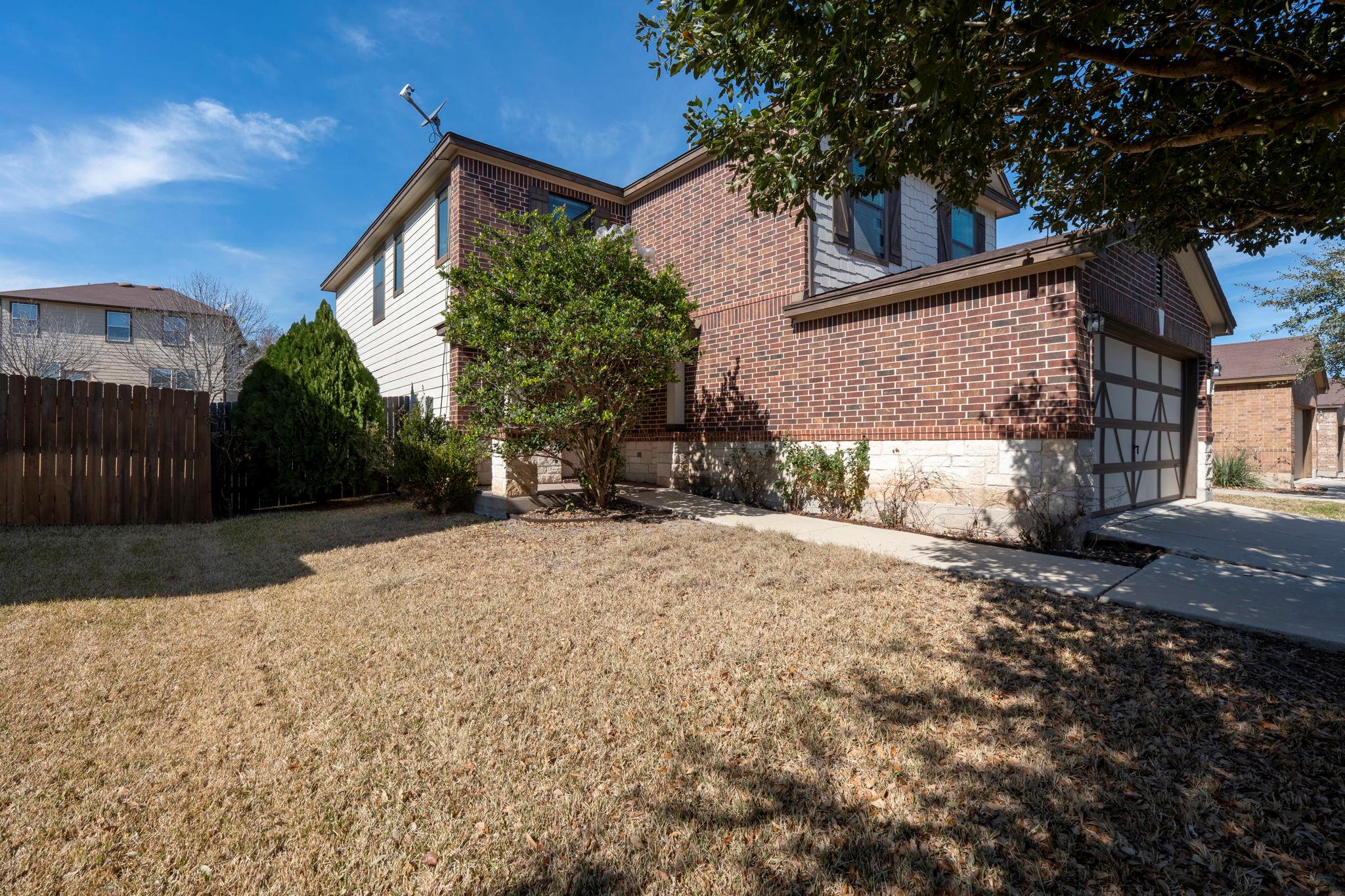 141 Sheep Trail Dr, Kyle, TX 78640