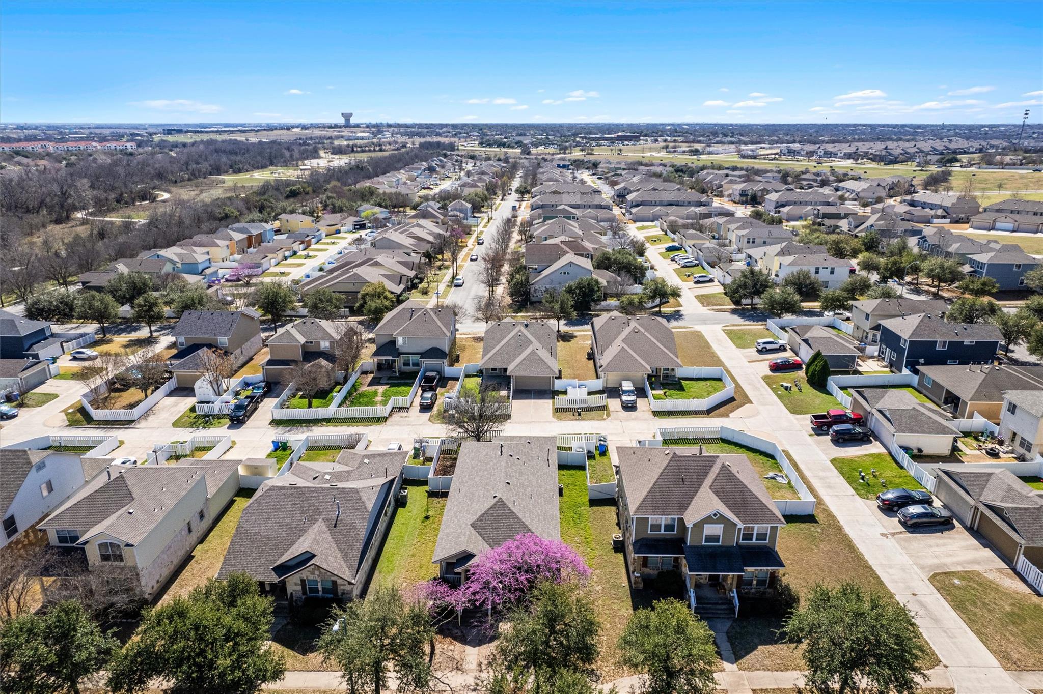 404 Yucca House Dr, Pflugerville, TX 78660