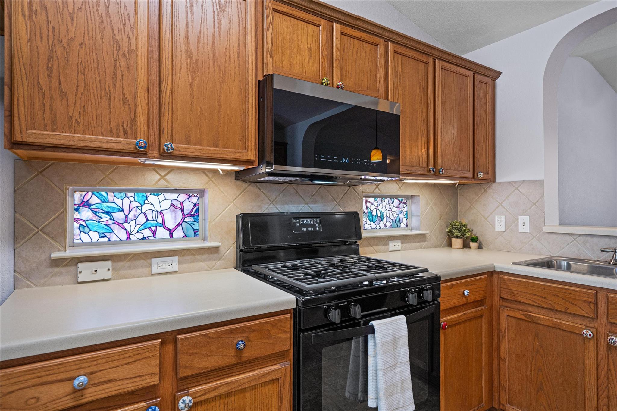 404 Yucca House Dr, Pflugerville, TX 78660