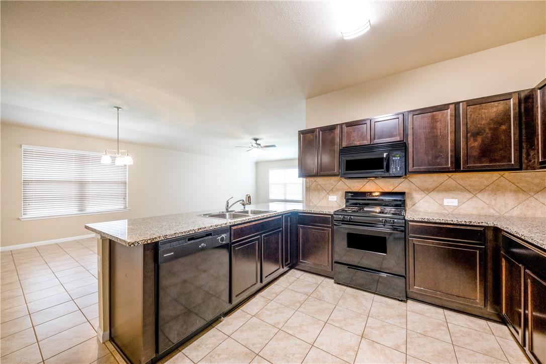 600 Kaluga Trl, Leander, TX 78641