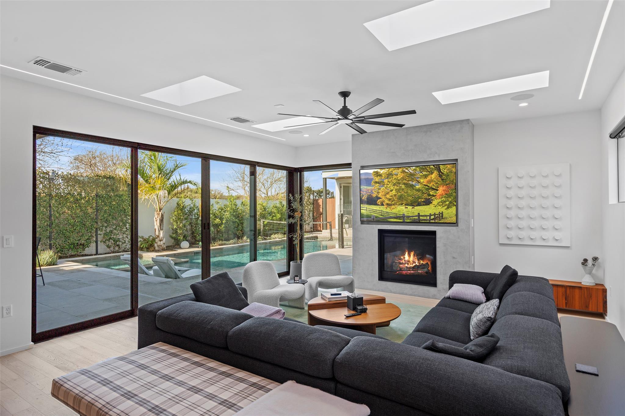 30 Chalmers Ave, Austin, TX 78702