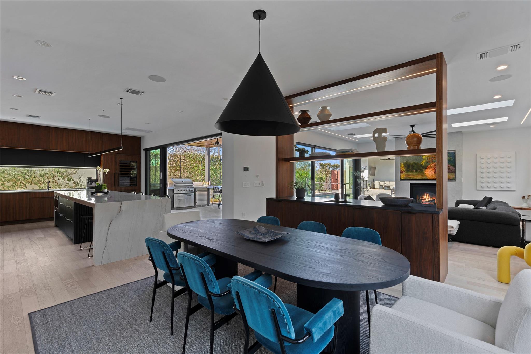 30 Chalmers Ave, Austin, TX 78702