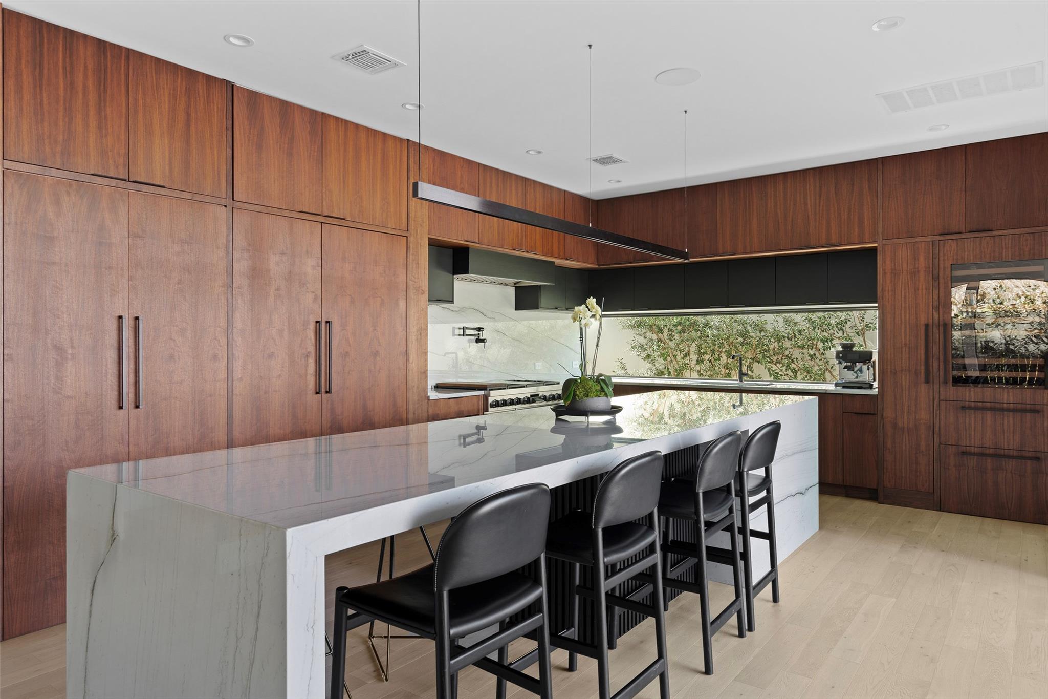 30 Chalmers Ave, Austin, TX 78702